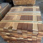 Ca. 800x Hardhouten Tegelhout, 17x97mm, lengte 780/55cm, 20/105cm